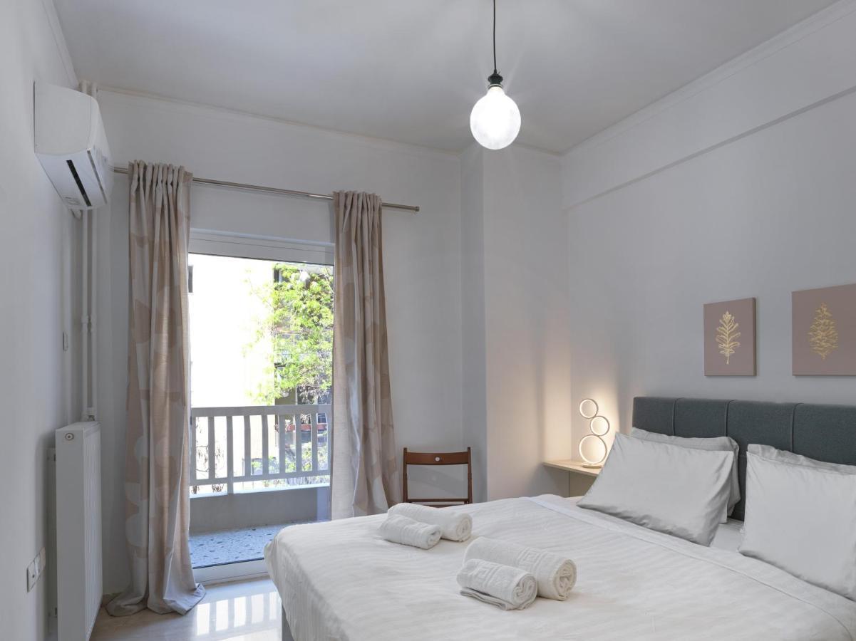 Newly Renovated Apartment In The Heart Of Афины Экстерьер фото