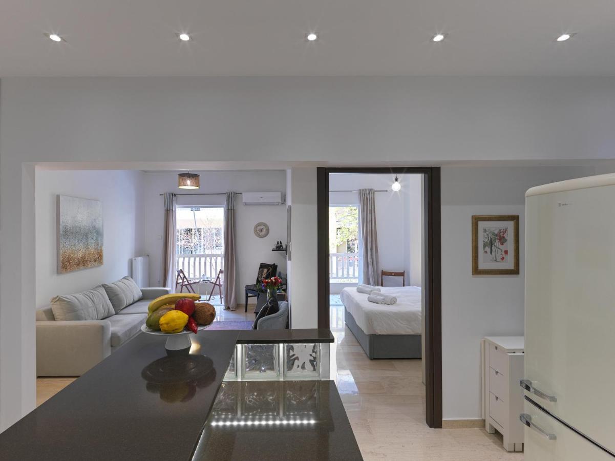 Newly Renovated Apartment In The Heart Of Афины Экстерьер фото
